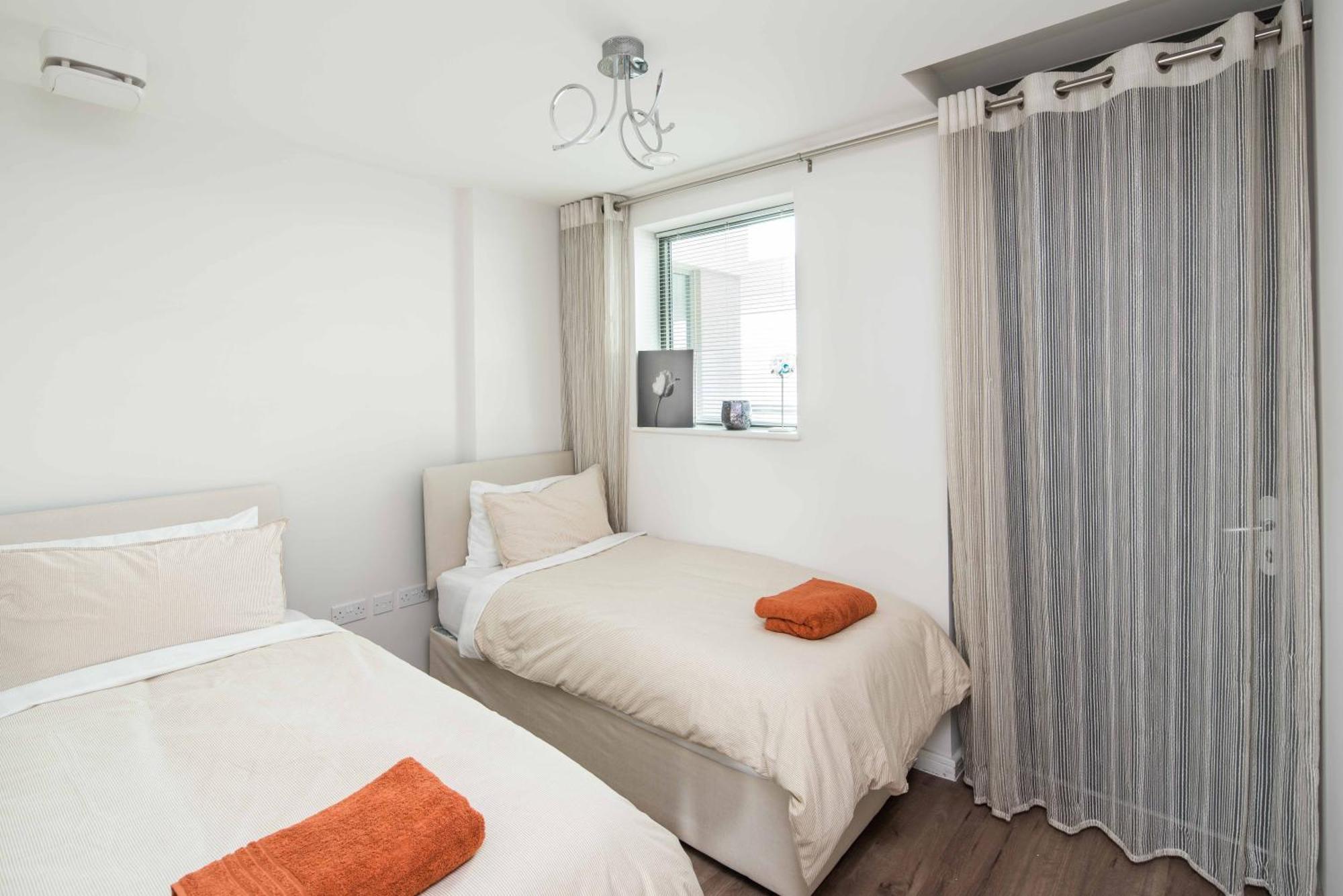 Canning Town -2 Bed Luxury Apartment Londyn Zewnętrze zdjęcie